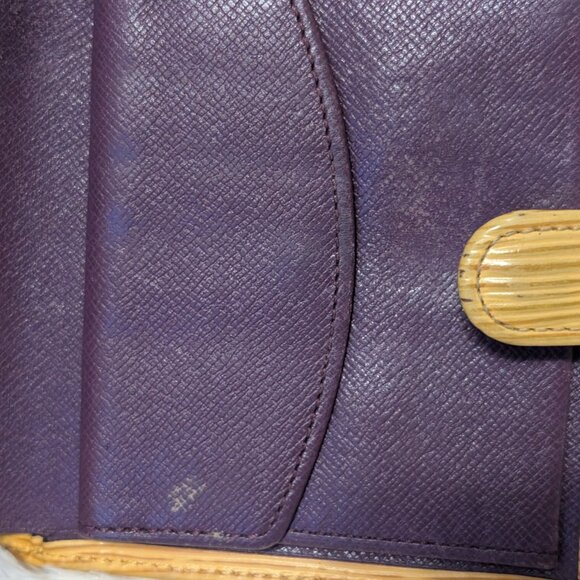 Louis Vuitton, Compact Wallet Epi Leather Yellow MI0969 - Picture 7 of 11